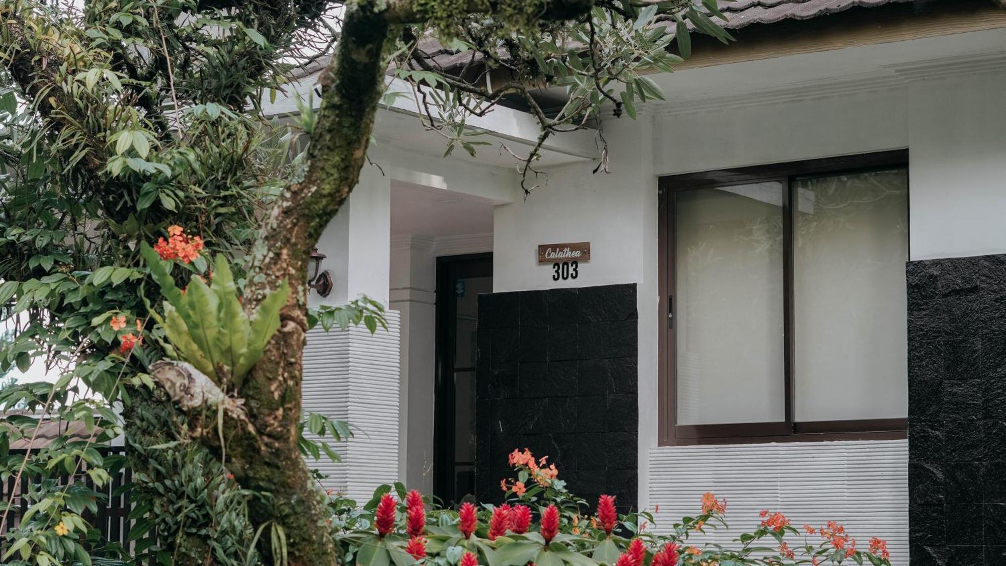 Damar Langit Resort Cisarua Extérieur photo