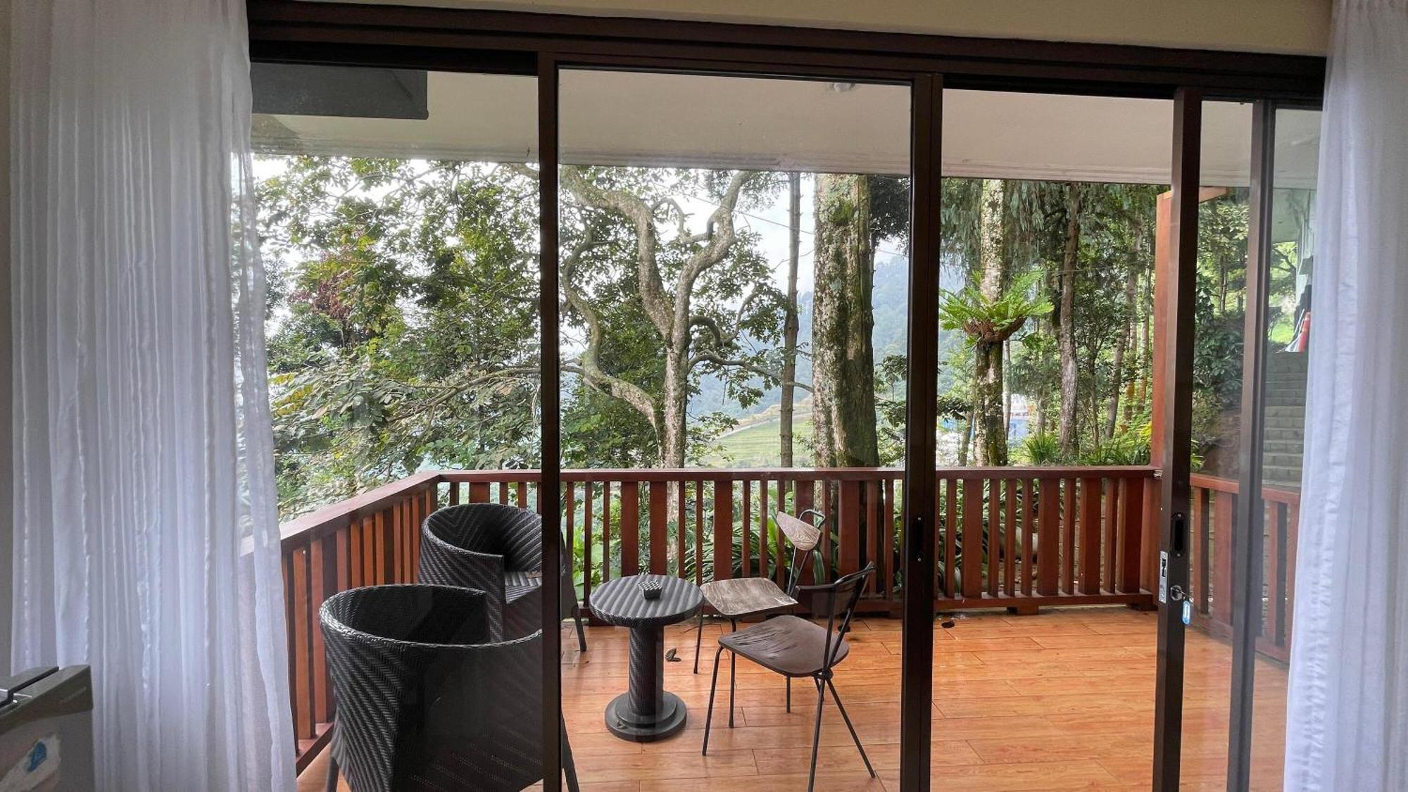 Damar Langit Resort Cisarua Extérieur photo